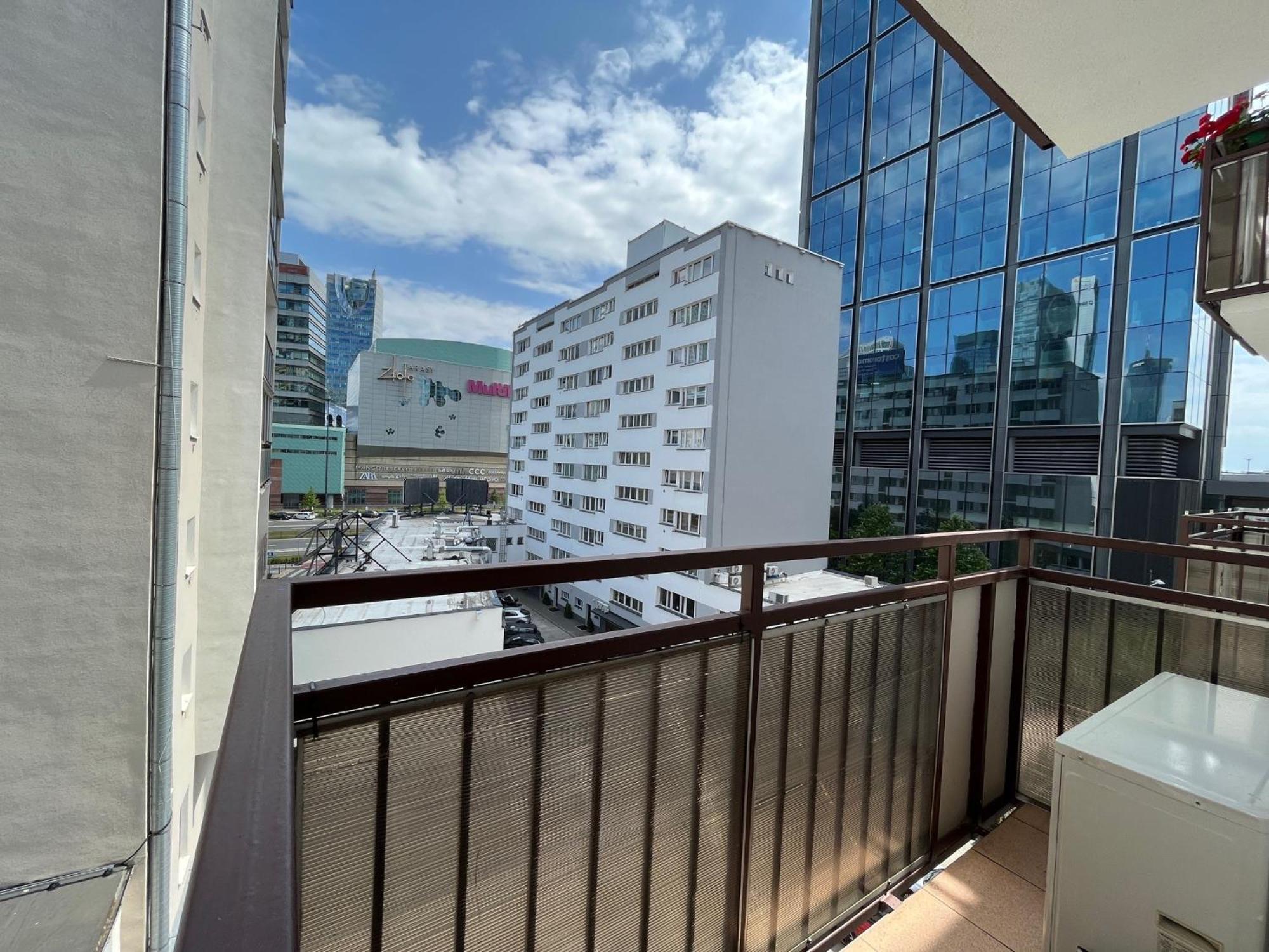 City Center Chmielna 100 华沙 外观 照片
